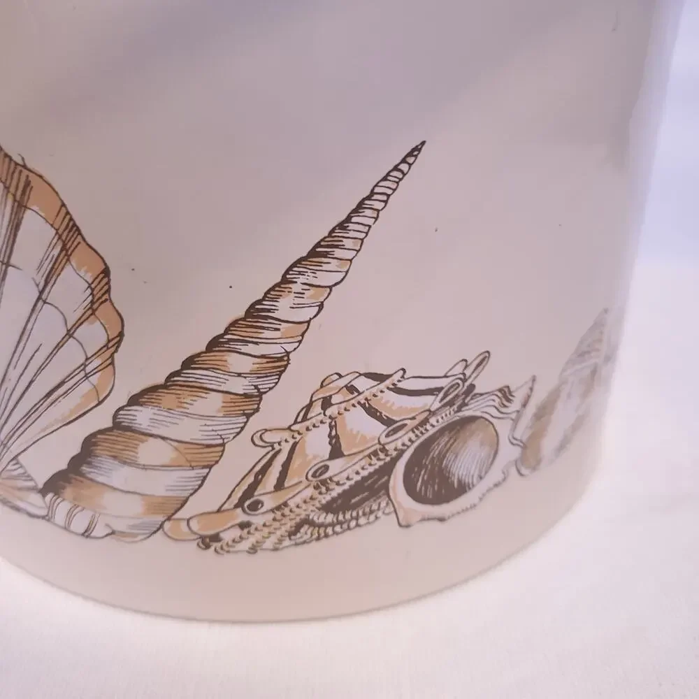 Mid Century Seashell Ice Bucket Lucite Vintage Bar Decor